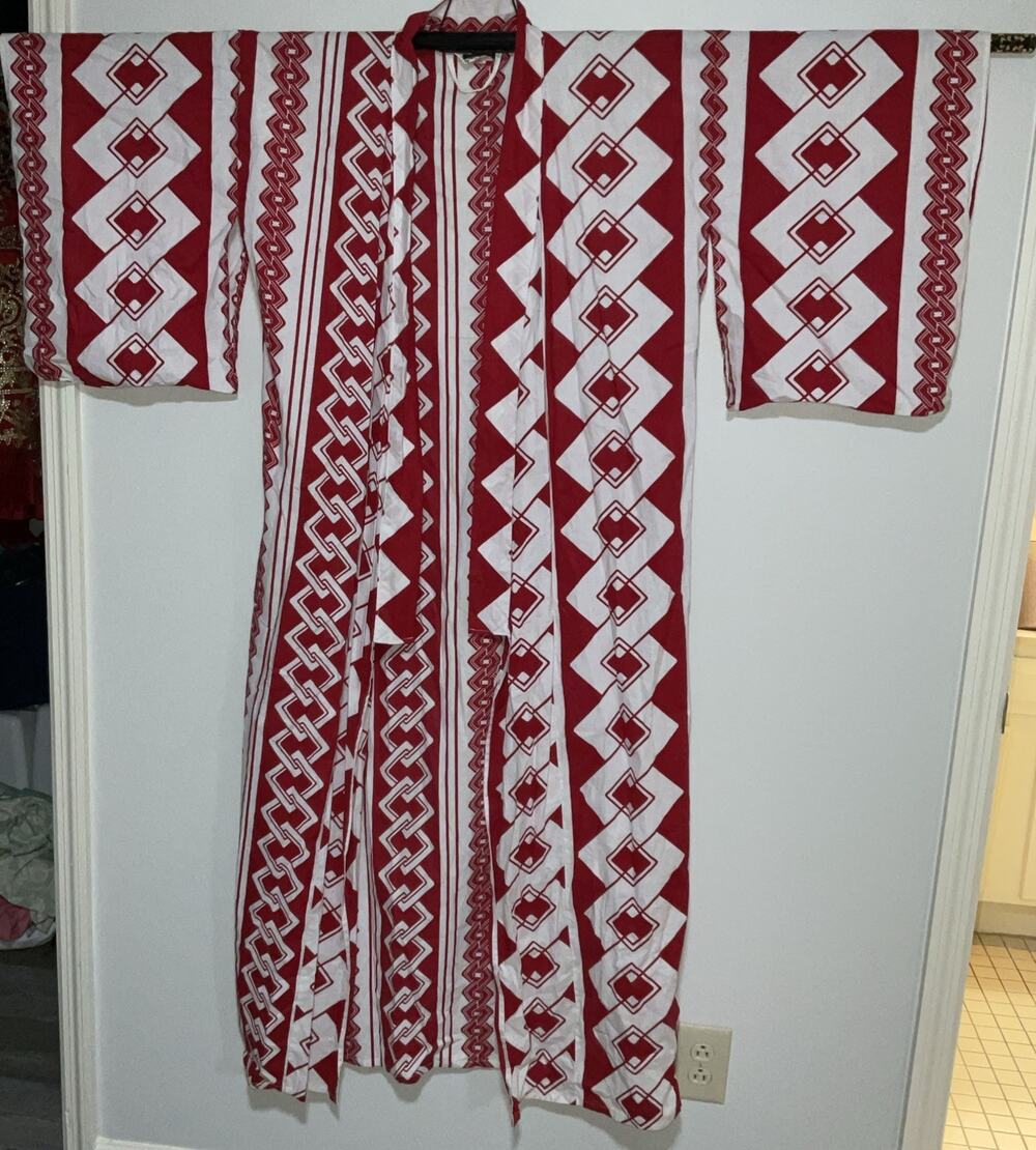 VTG VINTAGE RED WHITE SQUARE PATTERN KIMONO